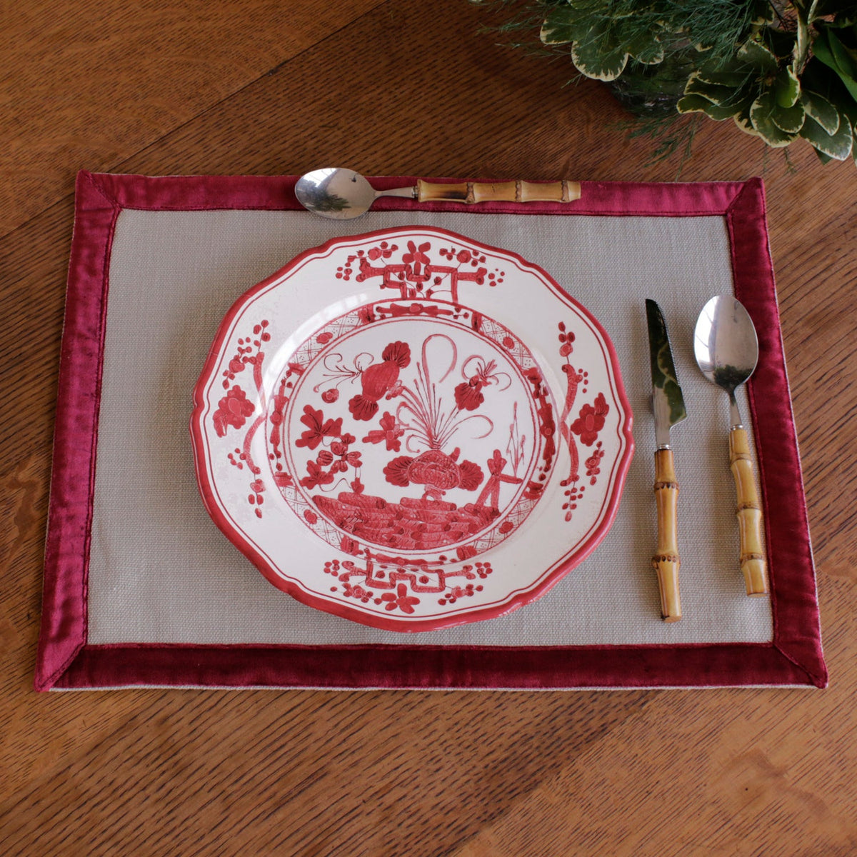 Vida Faenza 9" Salad Plate Set of 4 White and Red