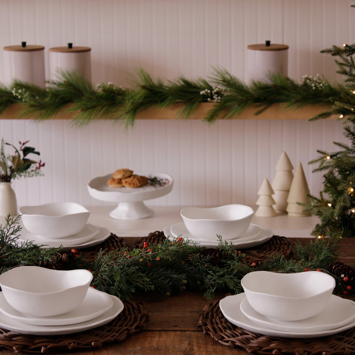 Vida White Nube Dinner Plate Set of 4 - Plate Side View | Bone & Brass