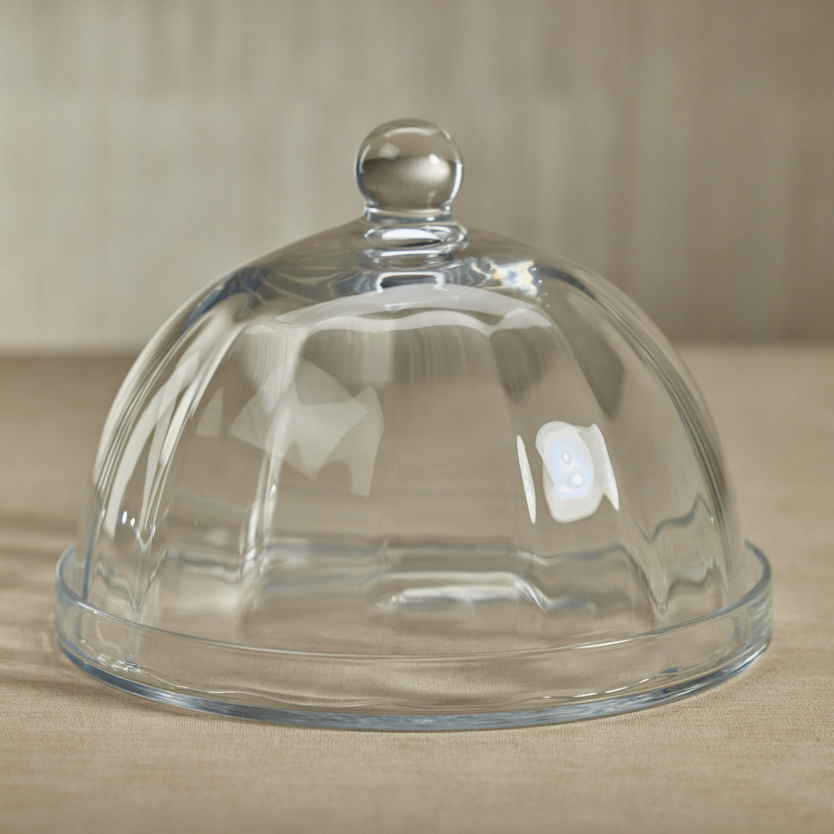 Aldgate Optic Pastry Glass Plate with Cloche, Small
