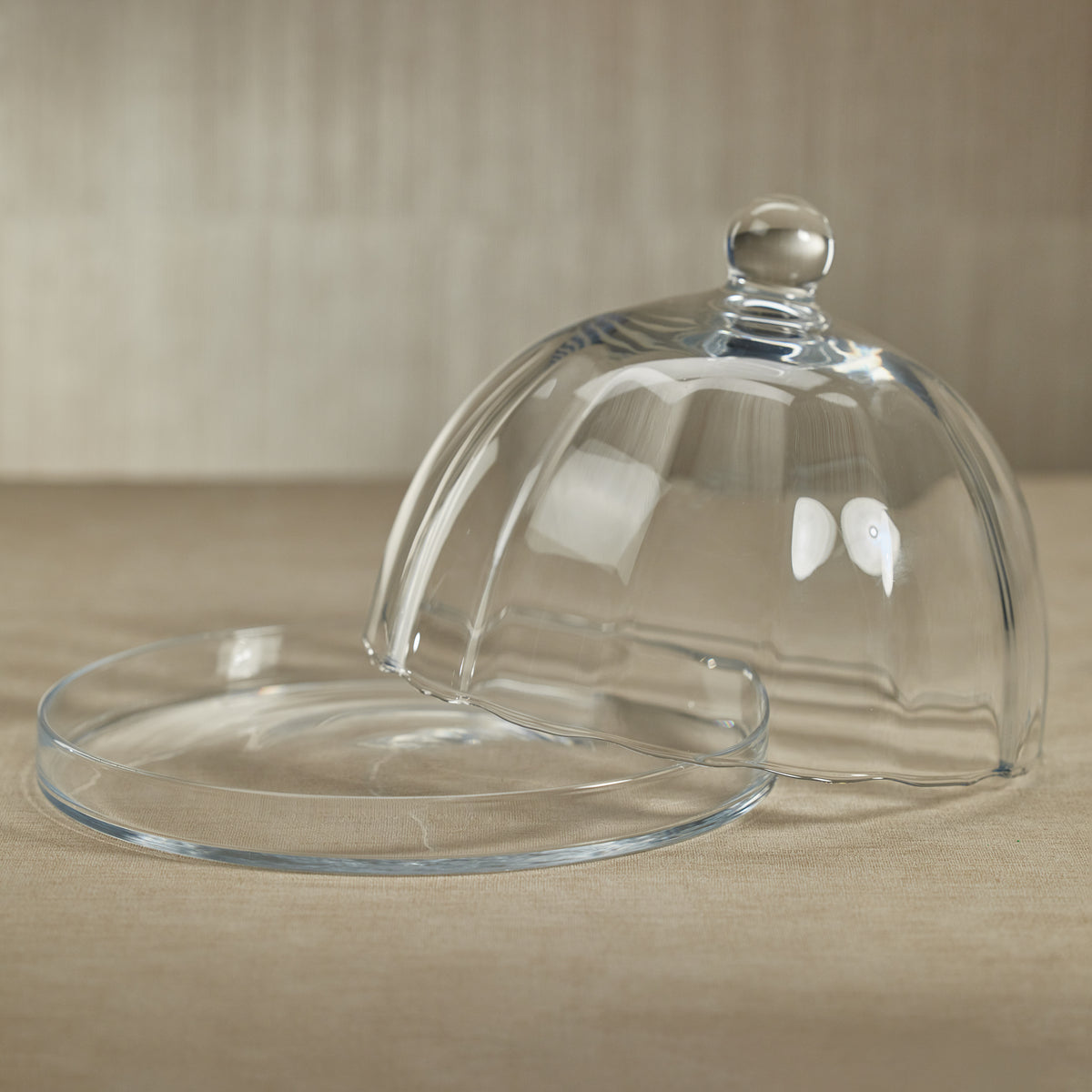Aldgate Optic Pastry Glass Plate with Cloche, Small