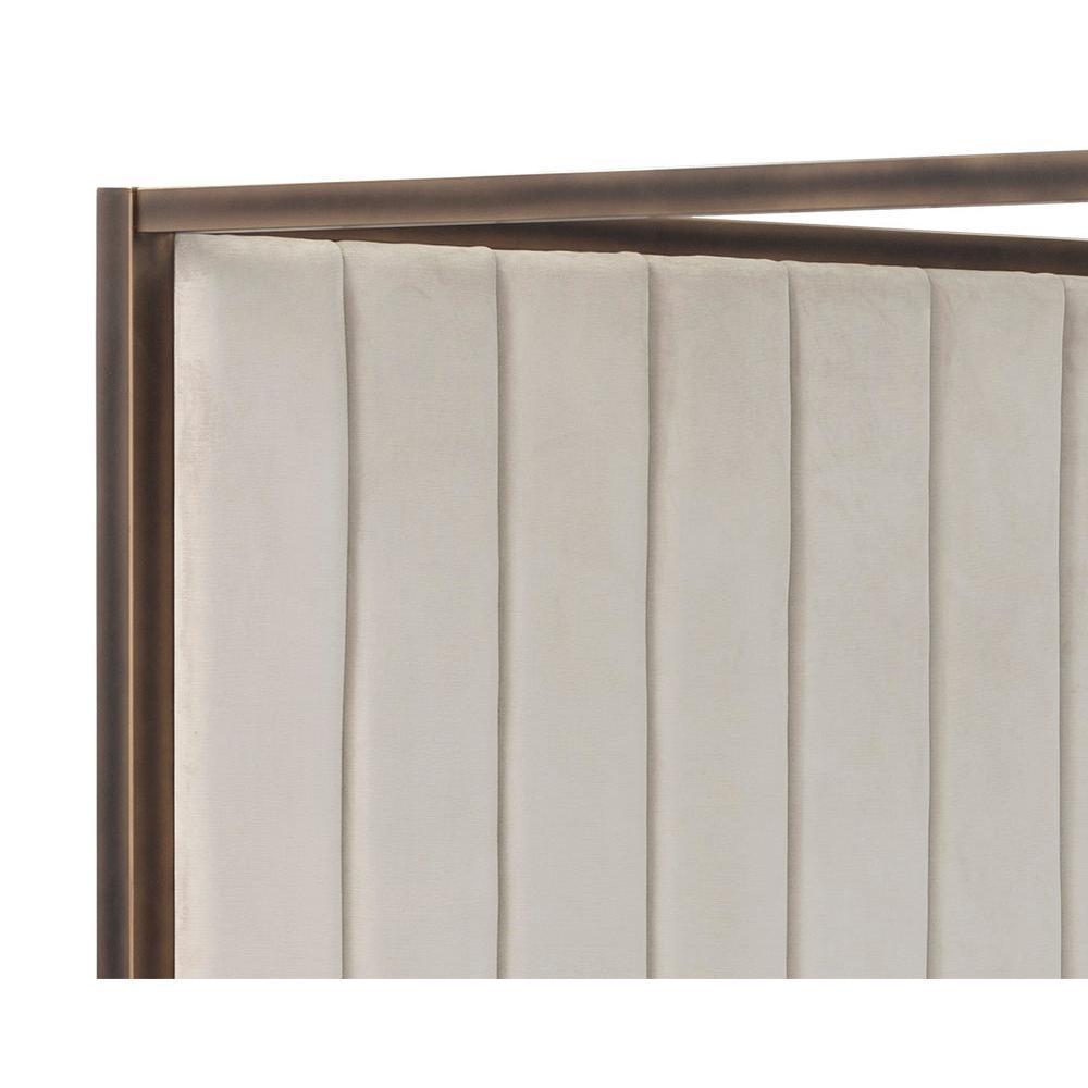 Casette Piccolo Prosecco Upholstered King Canopy Bed - Bed Frame Detail | Bone & Brass