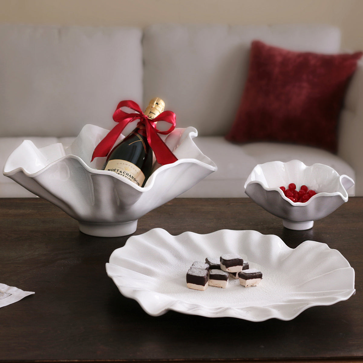 Vida Bloom Small Deep Bowl (White) - Bowl Detail | Bone & Brass