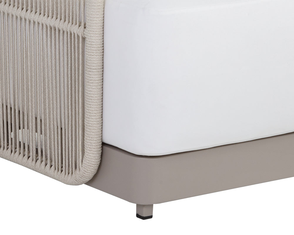 Allariz Greige - Stinson White Sofa