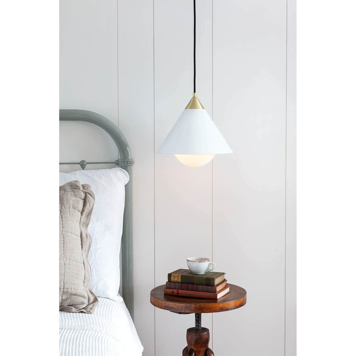 Hilton Pendant White and Natural Brass